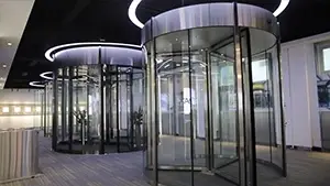 Porte tournante automatique avec fonction Break-Out
